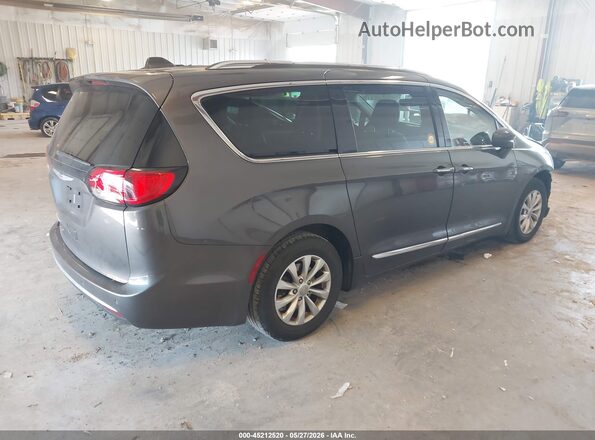 2C4RC1EG8JR130531 2018 CHRYSLER PACIFICA Серый 