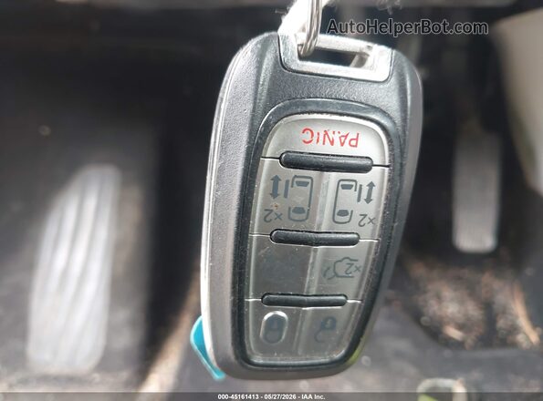 2C4RC1EG9HR541060 2017 CHRYSLER PACIFICA Gray Вид панелі приладів