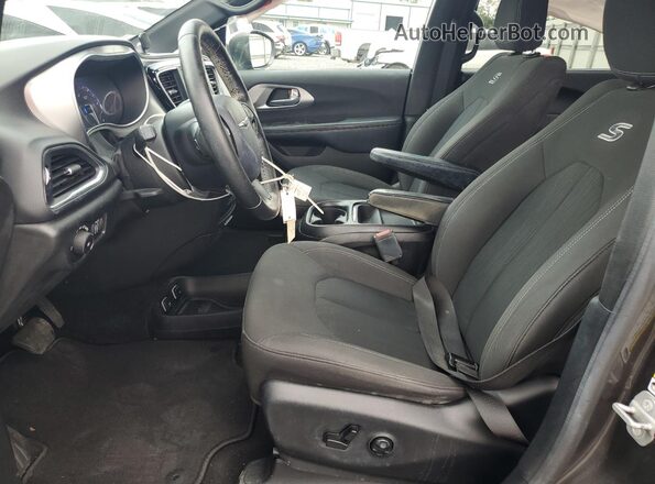 2C4RC1FG2KR609639 2019 CHRYSLER PACIFICA Gray 