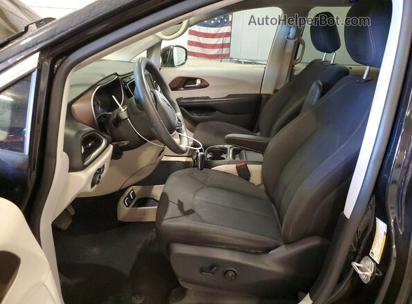 2C4RC1FG5JR109957 2018 CHRYSLER PACIFICA Black წინა სალონის ხედი