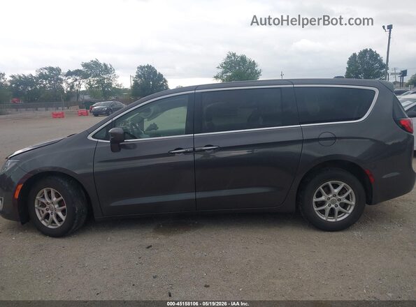 2C4RC1FG6LR192611 2020 CHRYSLER PACIFICA Gray 360 interior view