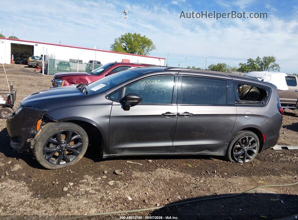 2C4RC1FGXJR350770 2018 CHRYSLER PACIFICA Серый 
