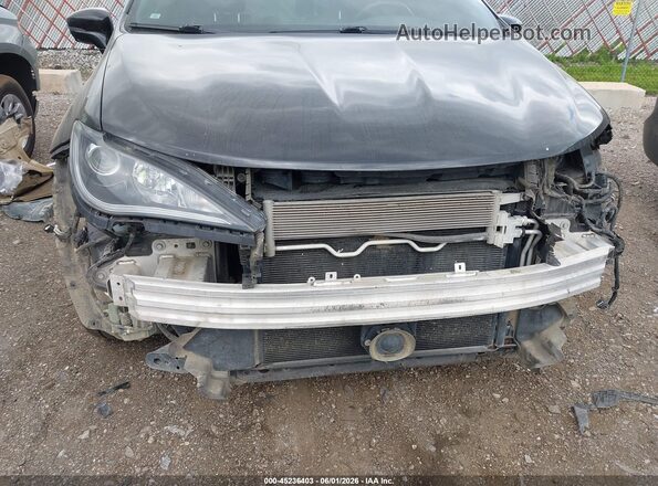 2C4RC1GG0KR634568 2019 CHRYSLER PACIFICA Black Widok z przodu