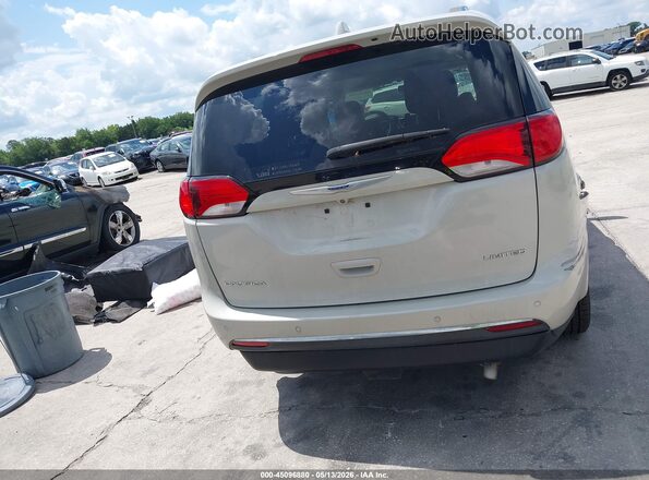 2C4RC1GG1HR764027 2017 CHRYSLER PACIFICA White 