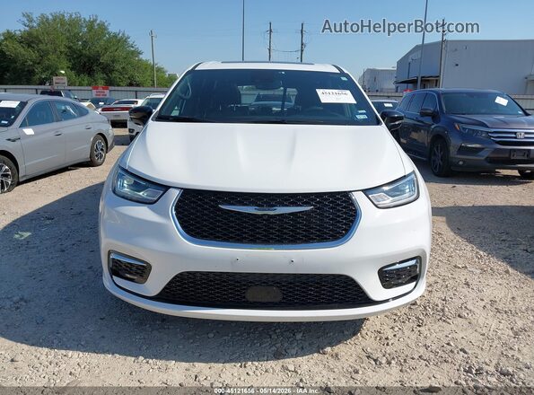 2C4RC1GG1TR206087 2026 CHRYSLER PACIFICA White Widok wnętrza z tyłu