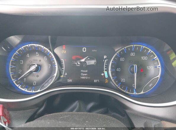 2C4RC1GG2HR635522 2017 CHRYSLER PACIFICA White Вид задніх сидінь