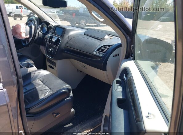2C4RC1GG3GR189248 2016 CHRYSLER TOWN & COUNTRY Gray 