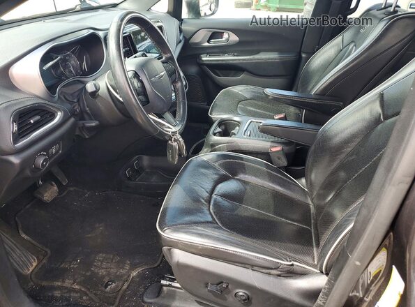 2C4RC1GG3KR652496 2019 CHRYSLER PACIFICA Серый Вид салона спереди