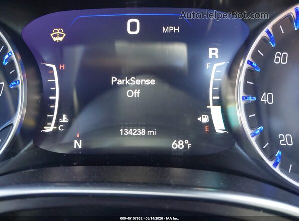 2C4RC1GG5JR149101 2018 CHRYSLER PACIFICA Red 