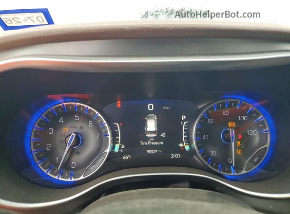 2C4RC1GG7HR504537 2017 CHRYSLER PACIFICA Black Вид щитка приладів