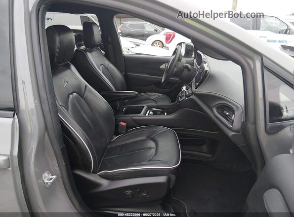 2C4RC1GG7SR518297 2025 CHRYSLER PACIFICA Gray Front interior view