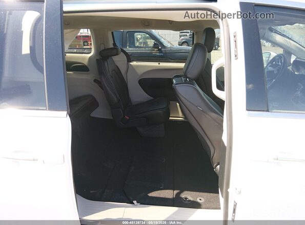 2C4RC1GG9JR358356 2018 CHRYSLER PACIFICA Белый 