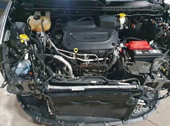 2C4RC1GG9NR143372 2022 CHRYSLER PACIFICA Charcoal Widok komory silnika