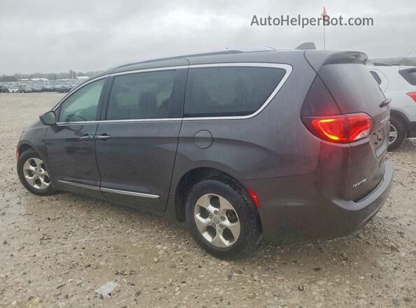 2C4RC1L70JR175613 2018 CHRYSLER PACIFICA Gray Trasero izquierdo