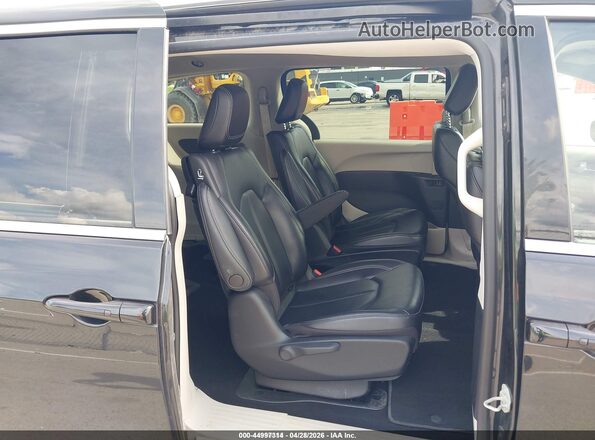 2C4RC1L75PR584201 2023 CHRYSLER PACIFICA Black Widok naklejki z numerem VIN