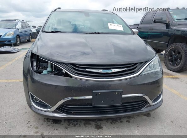 2C4RC1N70JR230347 2018 CHRYSLER PACIFICA Gray Widok wnętrza z tyłu