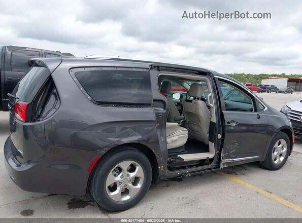 2C4RC1N70JR230347 2018 CHRYSLER PACIFICA Gray 