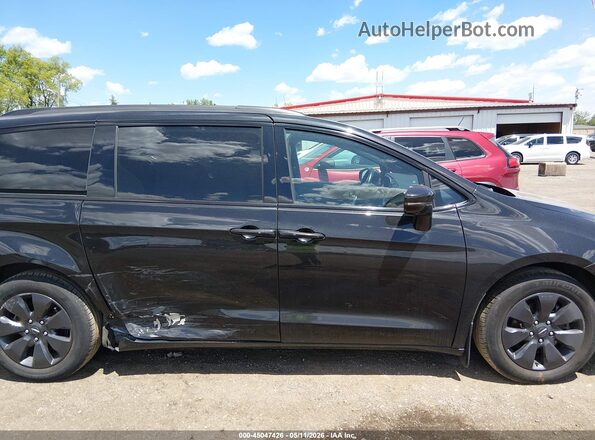 2C4RC1N79LR267237 2020 CHRYSLER PACIFICA Black Widok wnętrza z tyłu