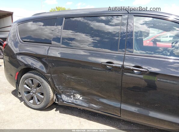 2C4RC1N79LR267237 2020 CHRYSLER PACIFICA Black Widok z przodu