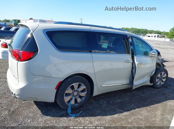 2C4RC1N7XKR590890 2019 CHRYSLER PACIFICA White სალონის 360-გრადუსიანი ხედი
