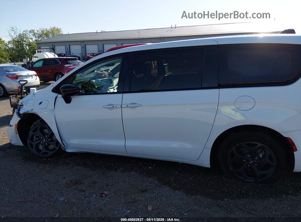 2C4RC1S73PR501639 2023 CHRYSLER PACIFICA White Vista interior de 360 grados