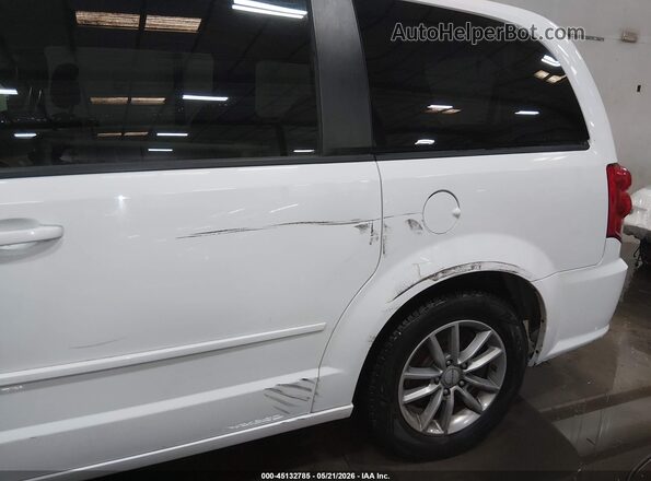 2C4RDGBG7GR379741 2016 DODGE GRAND CARAVAN White Front view