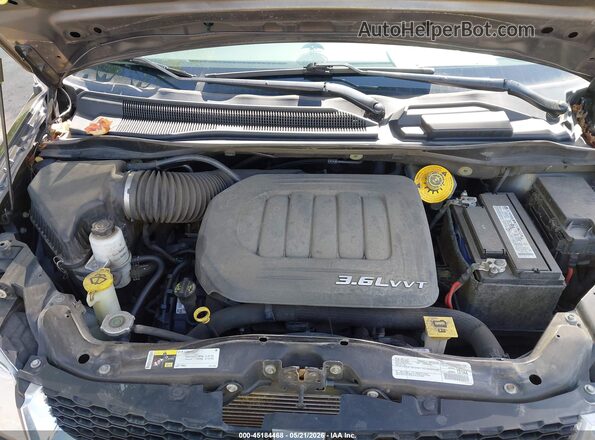 2C4RDGCG0JR268325 2018 DODGE GRAND CARAVAN Gray Вид ззаду