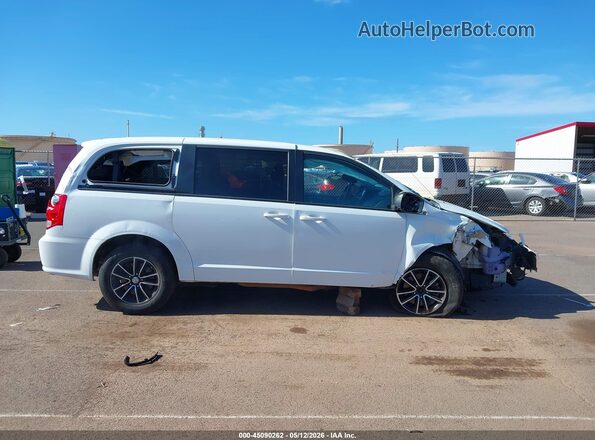 2C4RDGCG0JR329821 2018 DODGE GRAND CARAVAN White 360 interior view