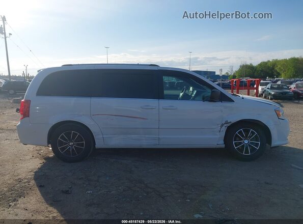 2C4RDGCG2HR573450 2017 DODGE GRAND CARAVAN White Widok wnętrza z tyłu