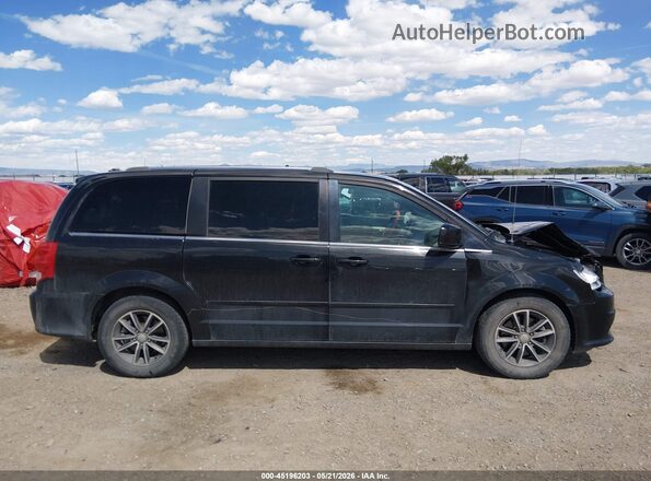 2C4RDGCG2HR685181 2017 DODGE GRAND CARAVAN Black Rear interior view