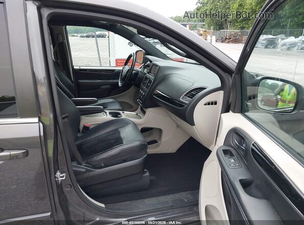 2C4RDGCG2HR800152 2017 DODGE GRAND CARAVAN Black Widok wnętrza z przodu