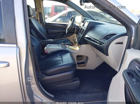 2C4RDGCG2KR717358 2019 DODGE GRAND CARAVAN Silver Вид салону спереду