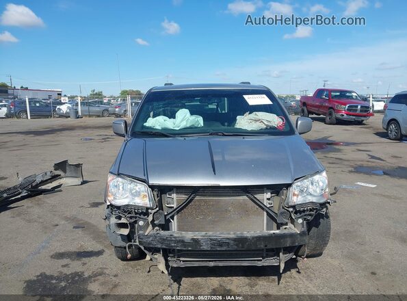 2C4RDGCG3HR818062 2017 DODGE GRAND CARAVAN Silver Rear interior view
