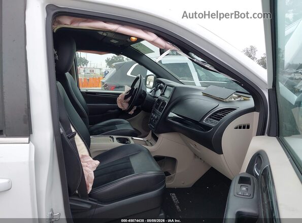 2C4RDGCG4HR685831 2017 DODGE GRAND CARAVAN White 