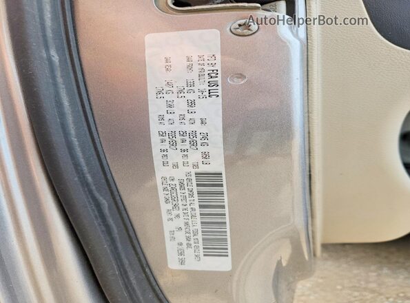 2C4RDGCG5GR194621 2016 DODGE GRAND Silver Widok komory silnika
