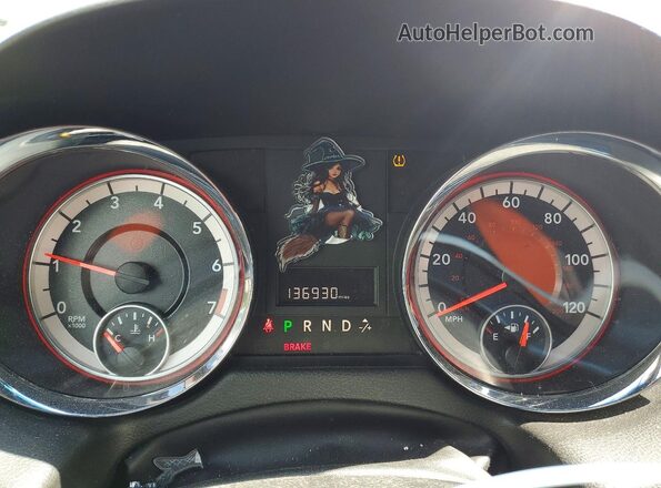 2C4RDGCG5HR557792 2017 DODGE GRAND Burgundy Вид щитка приладів