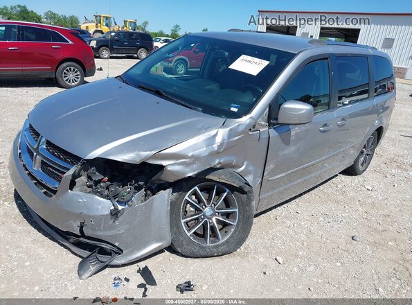 2C4RDGCG9HR719567 2017 DODGE GRAND CARAVAN Silver Przód lewy