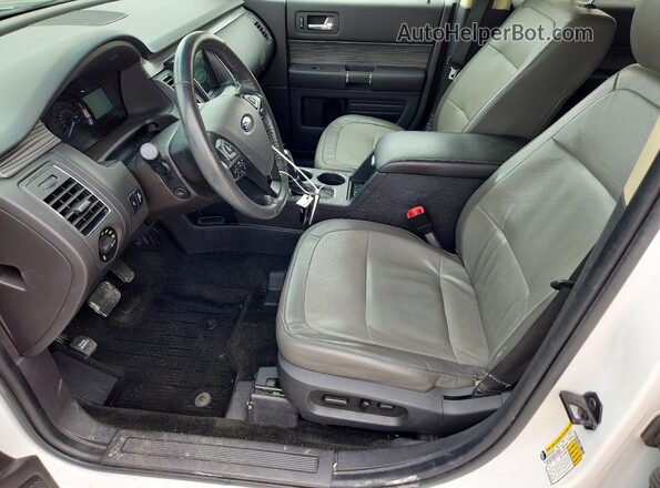 2FMGK5C83KBA02300 2019 FORD FLEX Белый Вид салона спереди