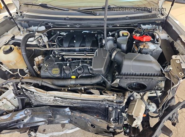 2FMGK5C8XJBA00588 2018 FORD FLEX Желто-коричневый 