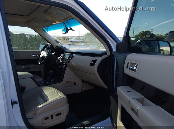 2FMGK5D81JBA18363 2018 FORD FLEX White Front interior view
