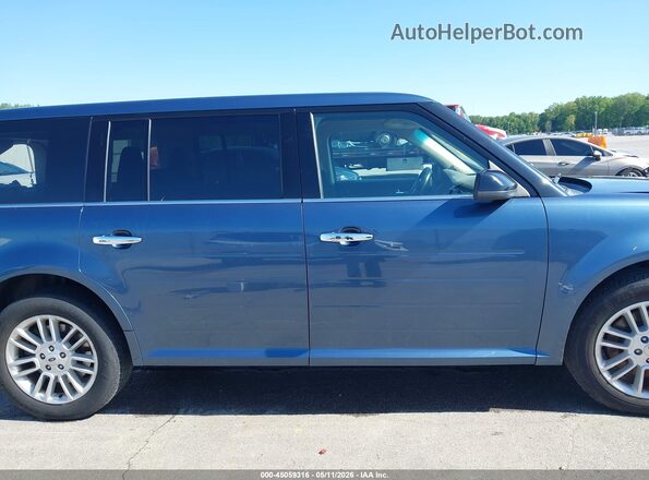 2FMHK6C88JBA04360 2018 FORD FLEX Blue Vista interior trasera