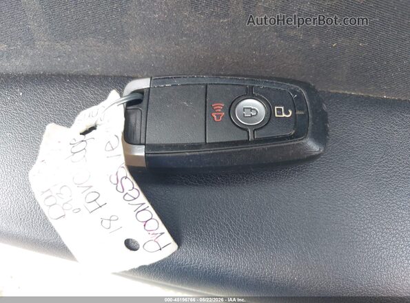2FMPK3G9XJBC18361 2018 FORD EDGE Белый Вид панели приборов