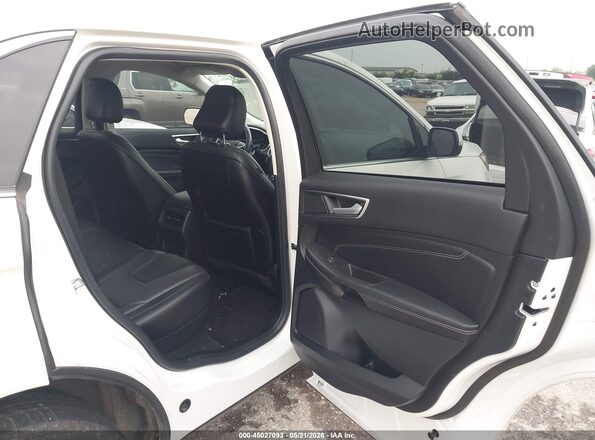 2FMPK3K92MBA44734 2021 FORD EDGE White Widok naklejki z numerem VIN