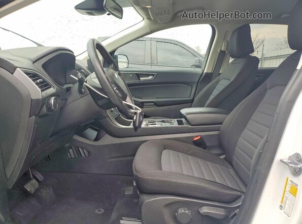2FMPK4G99RBB23842 2024 FORD EDGE White Widok wnętrza z przodu