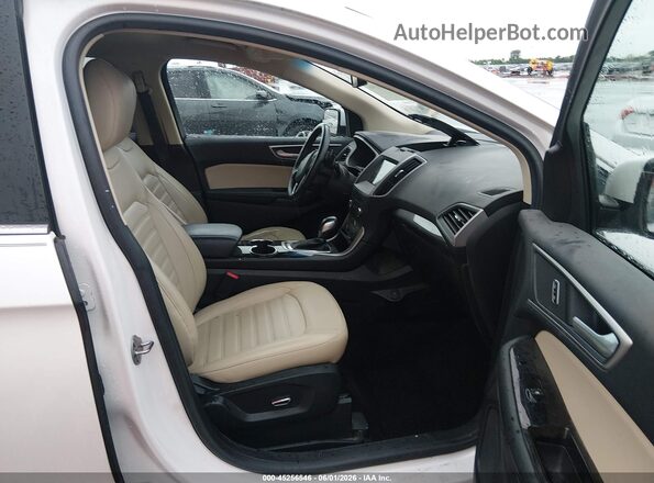 2FMPK4J93JBB63122 2018 FORD EDGE White Front interior view