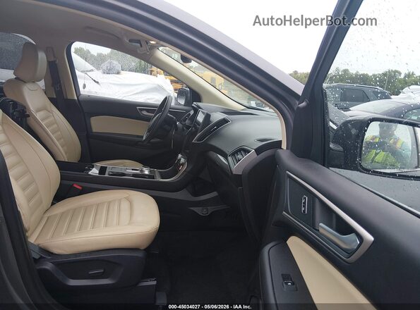 2FMPK4J93RBA77773 2024 FORD EDGE Silver Front interior view