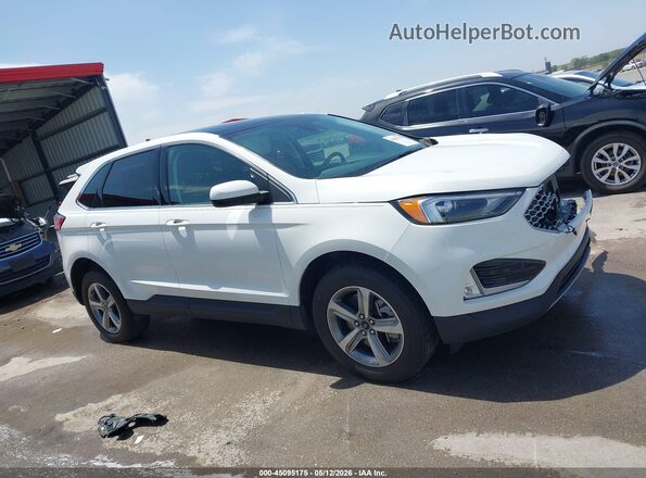 2FMPK4J94RBA12754 2024 FORD EDGE White Widok wnętrza z tyłu