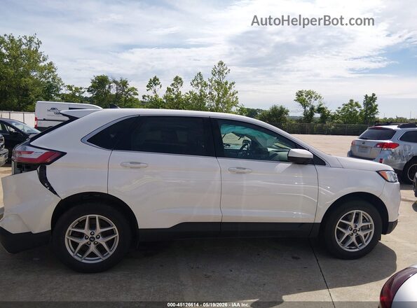 2FMPK4J95NBA05774 2022 FORD EDGE White Rear interior view