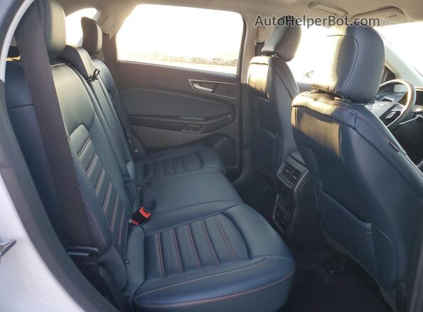 2FMPK4J95RBA06557 2024 FORD EDGE White Rear seats view
