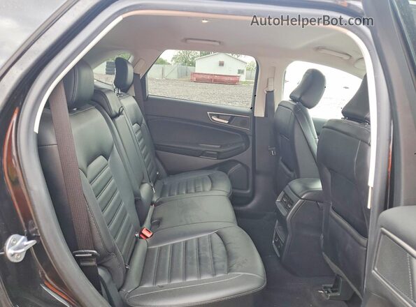 2FMPK4J99NBA77769 2022 FORD EDGE Black Widok tylnych siedzeń